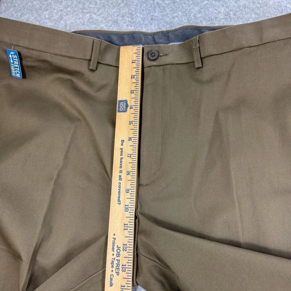 Haggar Pants Mens 44x30 Beige Premium No Iron Khaki Classic Fit Stretch NEW $70